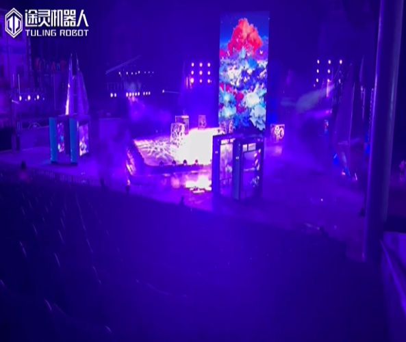四舵輪雙激光舞臺表演式AGV應(yīng)用